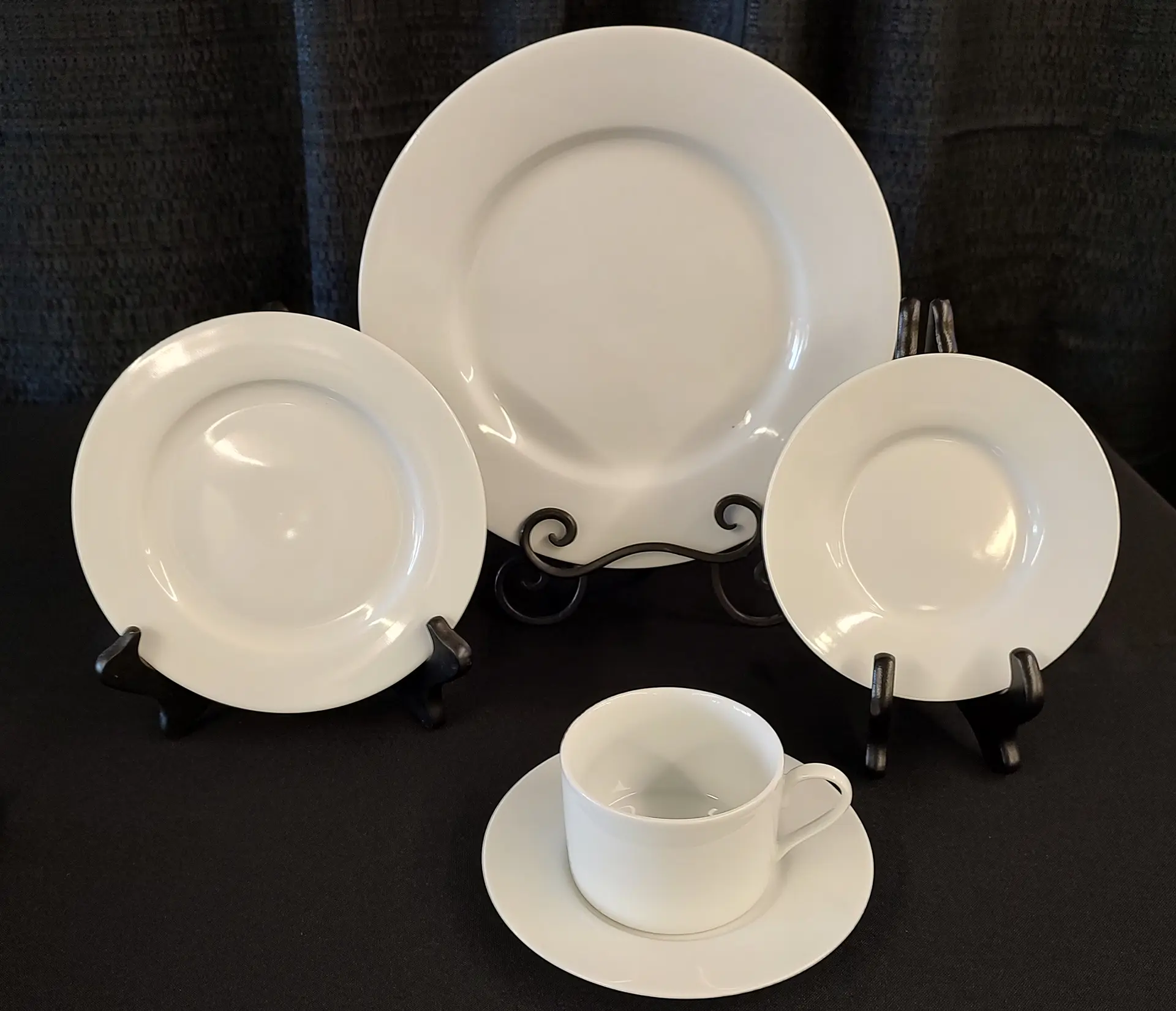 10.5in Round White Dinner Plate, 7.5in Round White Salad Plate, 6.5in Round White Bread and Butter plate, 6in Round White Saucer Plate, 8oz White Coffee Cup, All $0.55